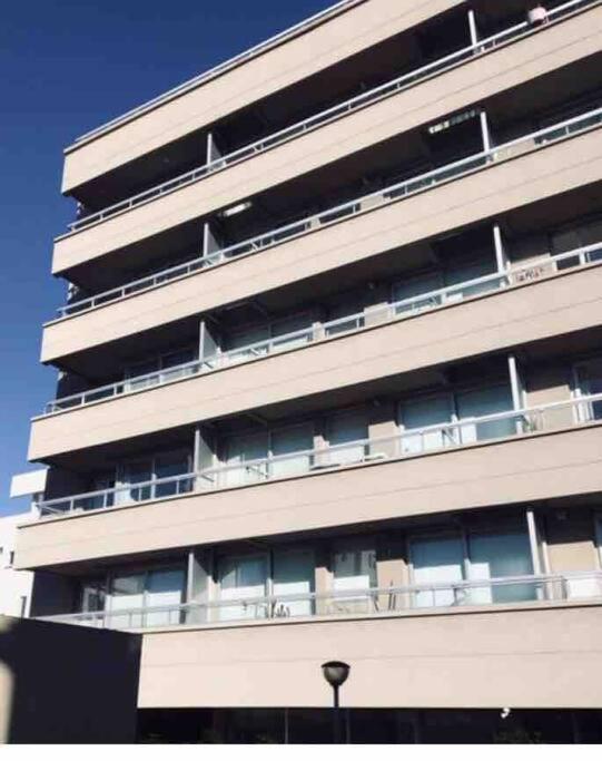 Zona Güemes-Piscina climatizada en verano-Hermoso 2 amb