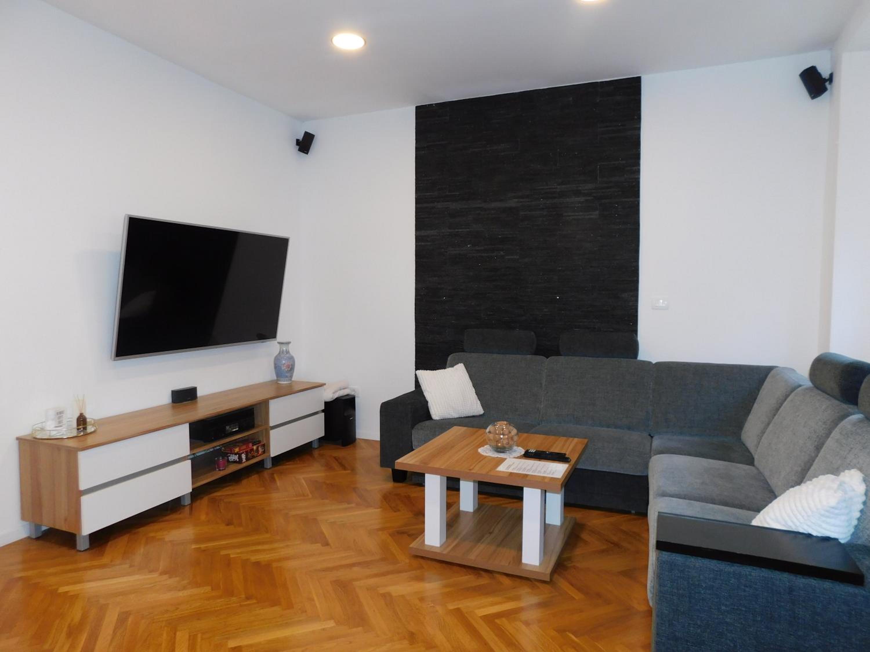 Modern Apartment Hrenova Street