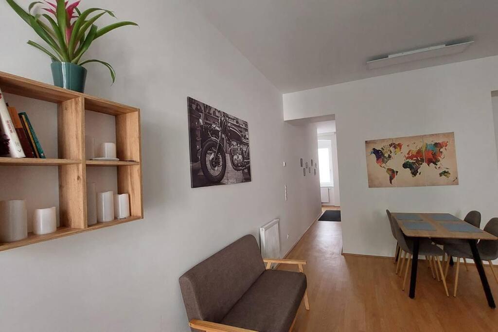 Channel Allée Apartment