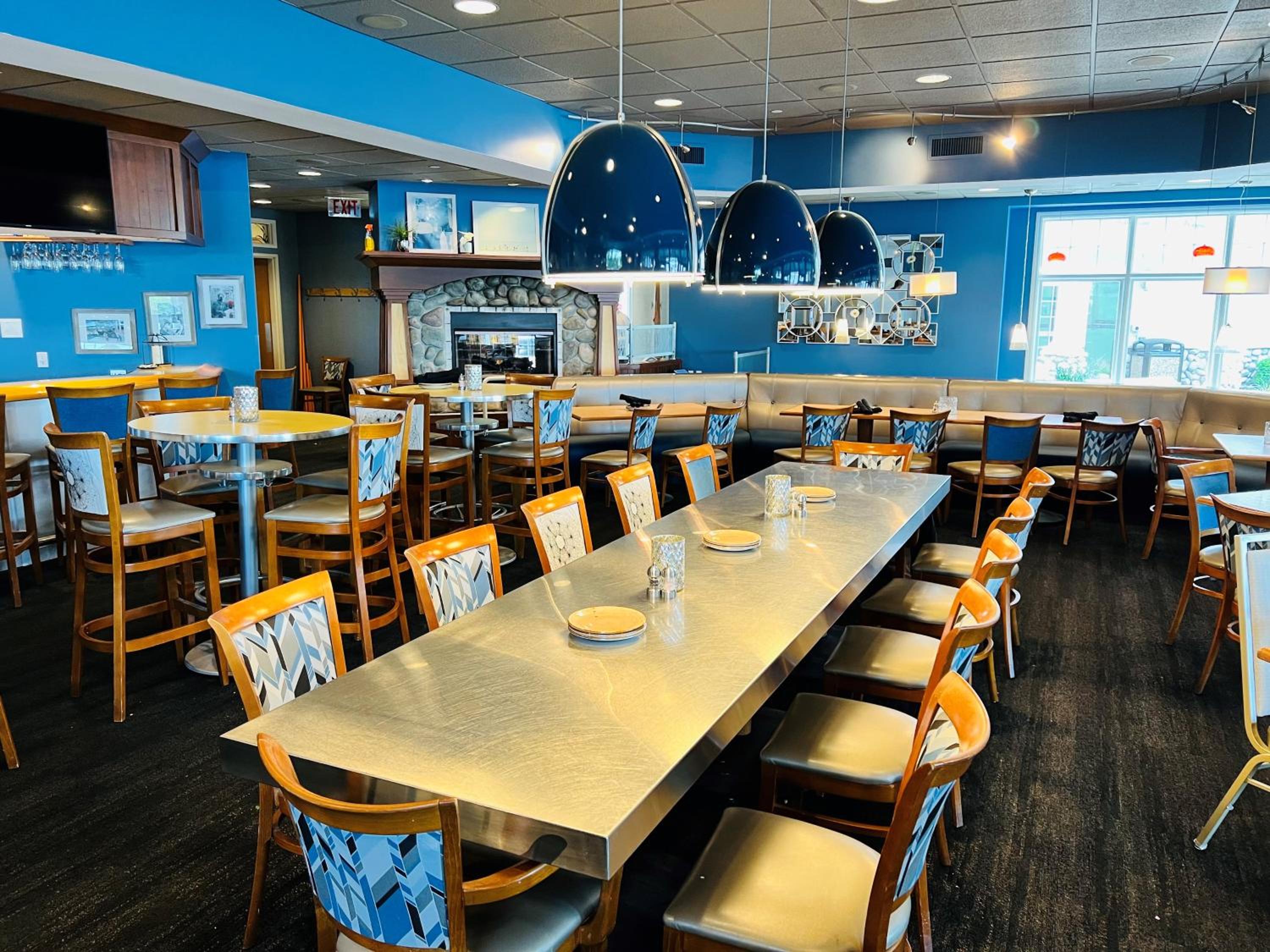 Bay Pointe Inn