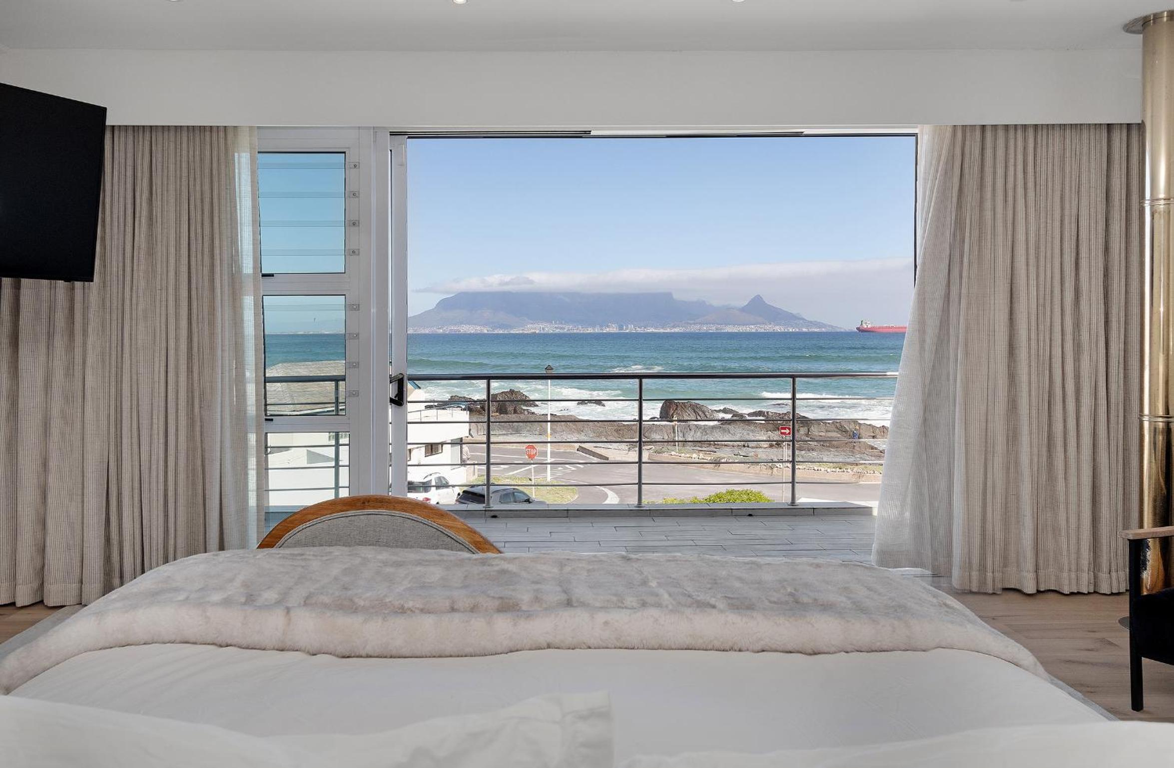 Villa by the Ocean, Blouberg Village view 2