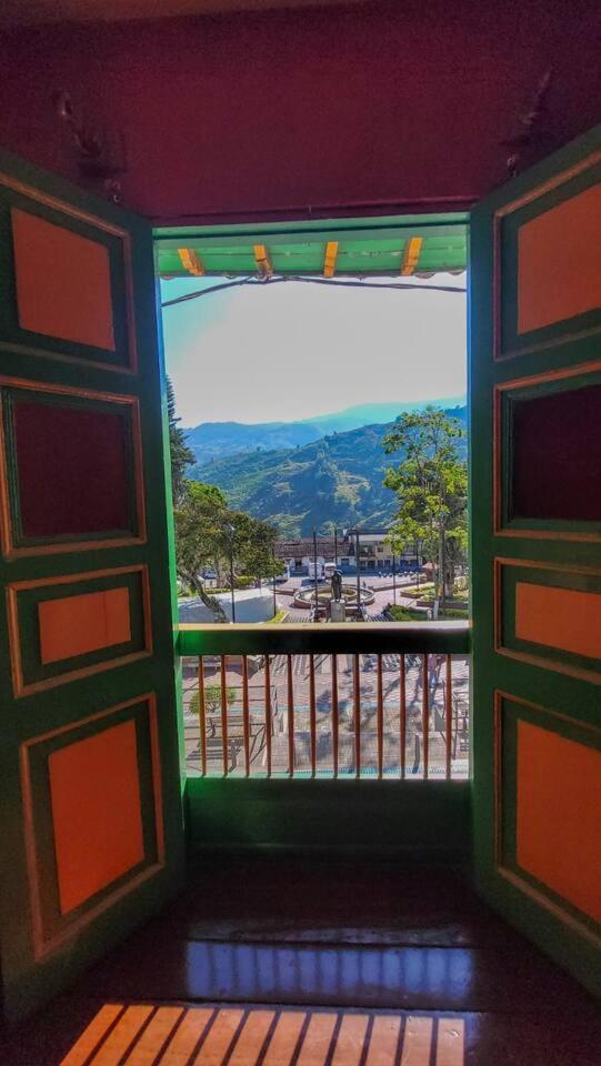 LA MARQUESA PACORA