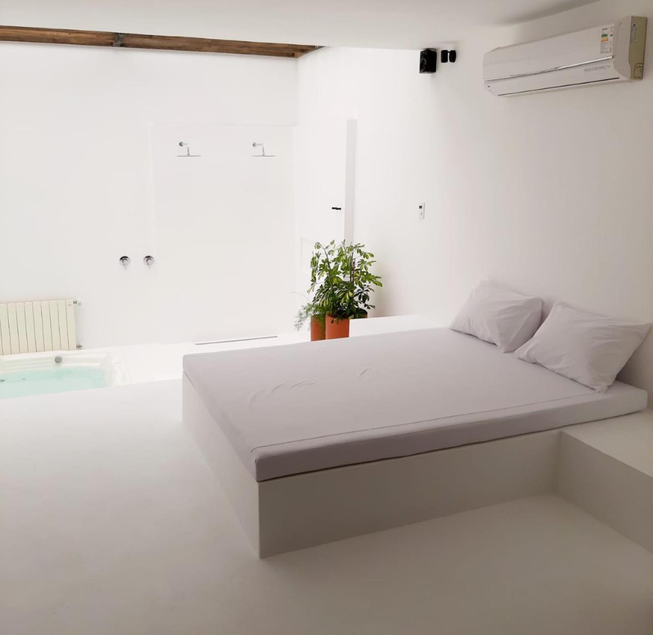 LUV Gardens Motel - Adults Only