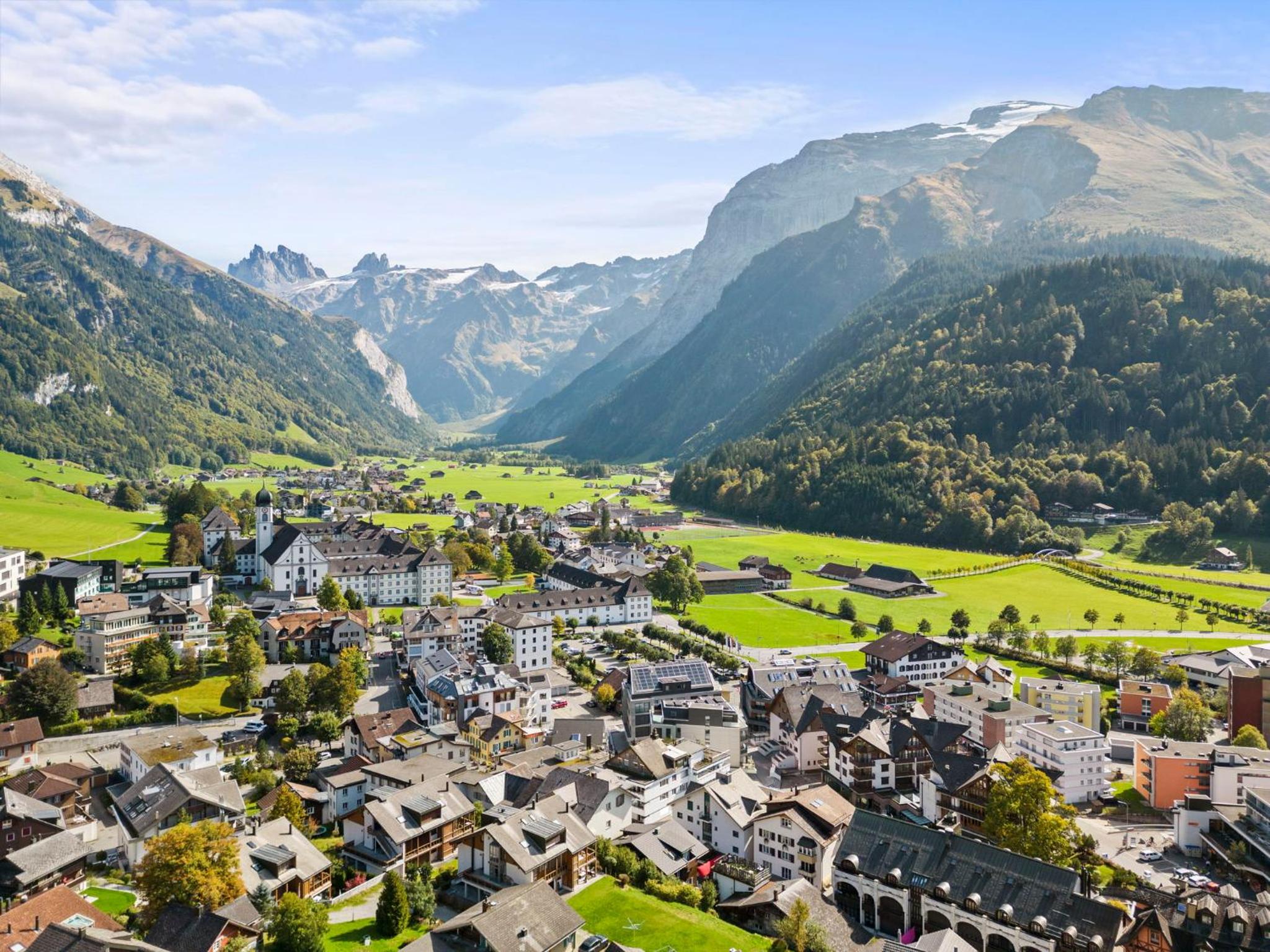 Sunny Design Chalet in Engelberg with spectacular view on Mount Titlis