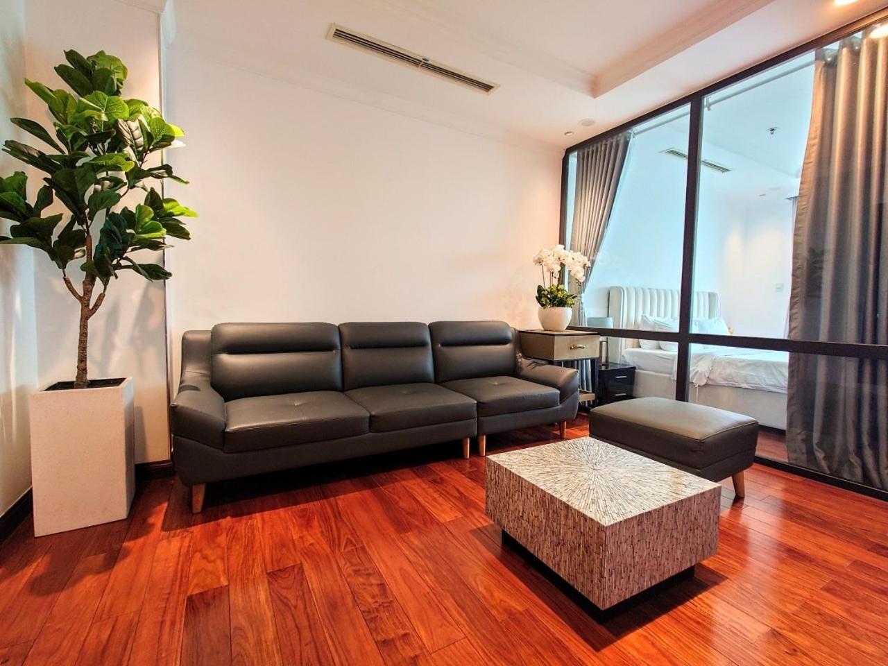 The Rixx Vincom Center