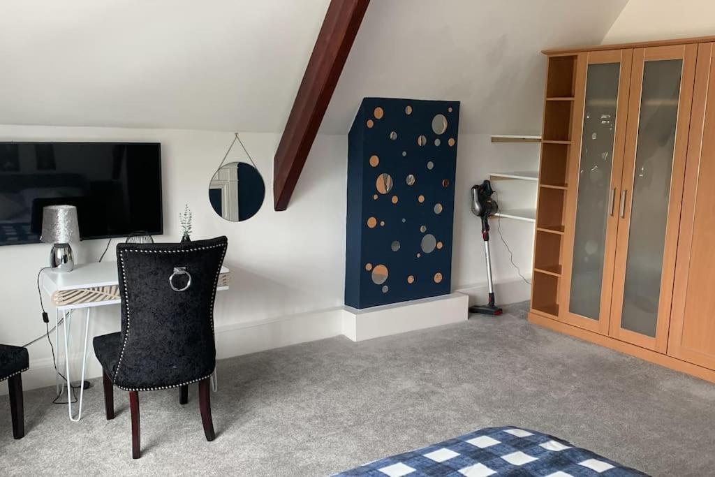 Fantastic 2 bedroom apartment view 5