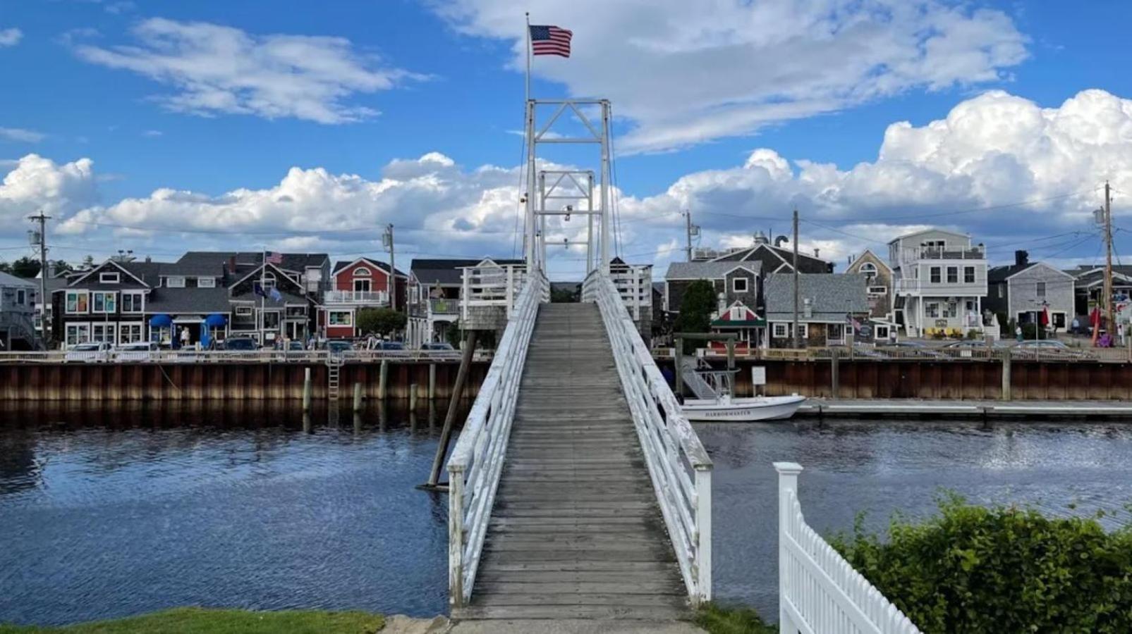 Perkins Cove Oceanfront Cottage