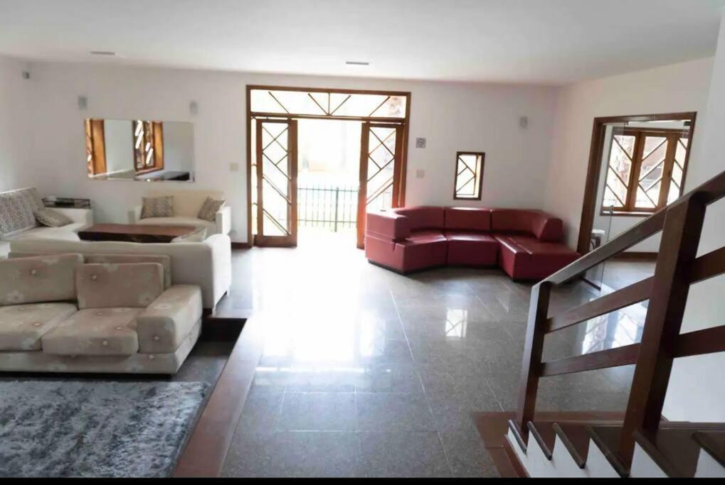 Casa c/ piscina (ler regras antes de reservar )