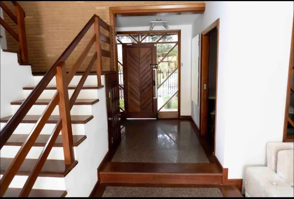 Casa c/ piscina (ler regras antes de reservar )