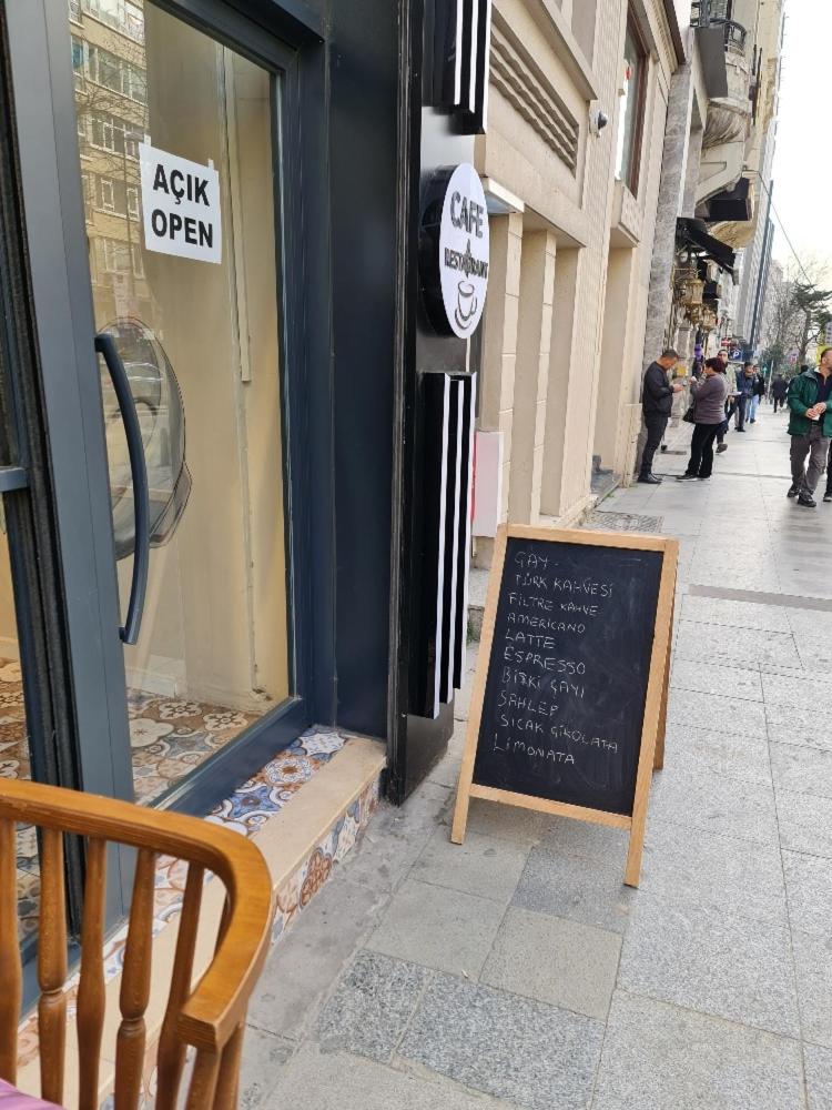 Derpa Otel - Image 38