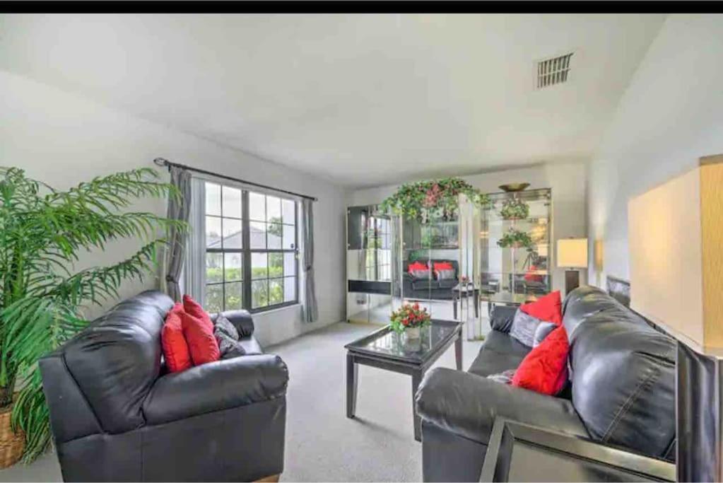 heated pool, spa and game room