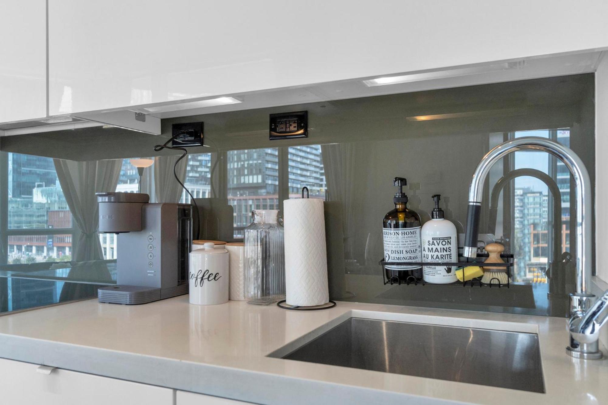 Metro Zen - CityPlace - Luxury 1BR