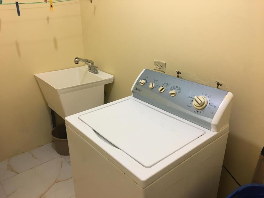 Apartment in Montego Bay, St James - Fully Equipped For Long Term Stays