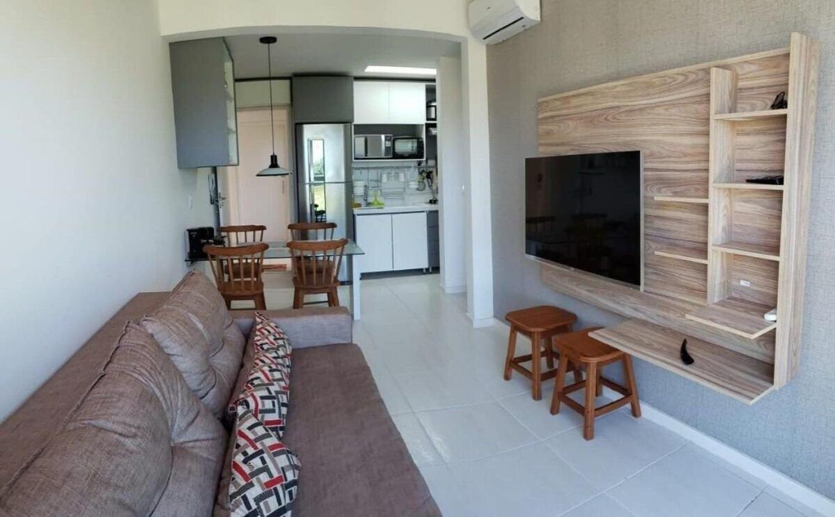 Apartamento moderno, equipado e confortável