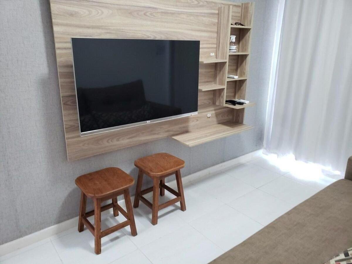 Apartamento moderno, equipado e confortável