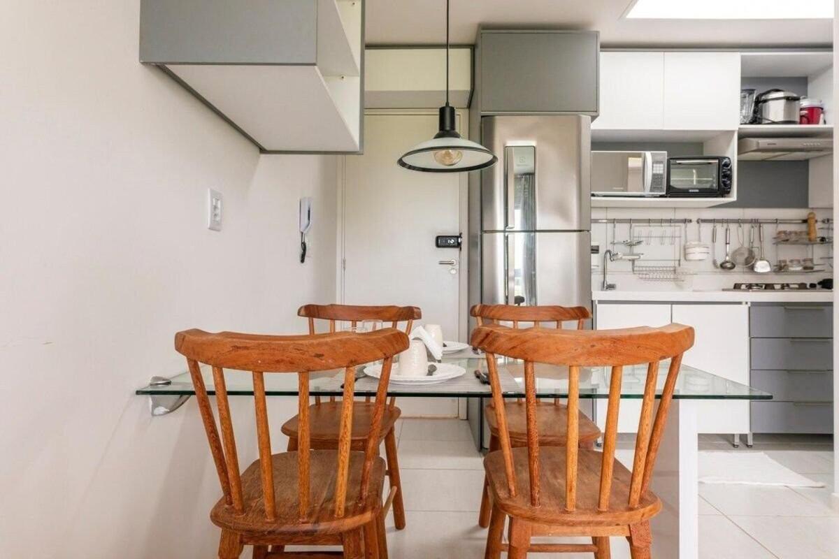 Apartamento moderno, equipado e confortável