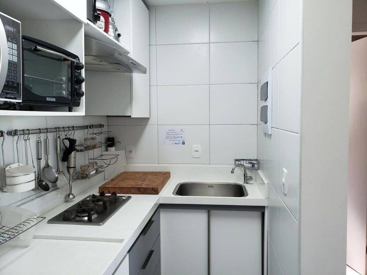 Apartamento moderno, equipado e confortável