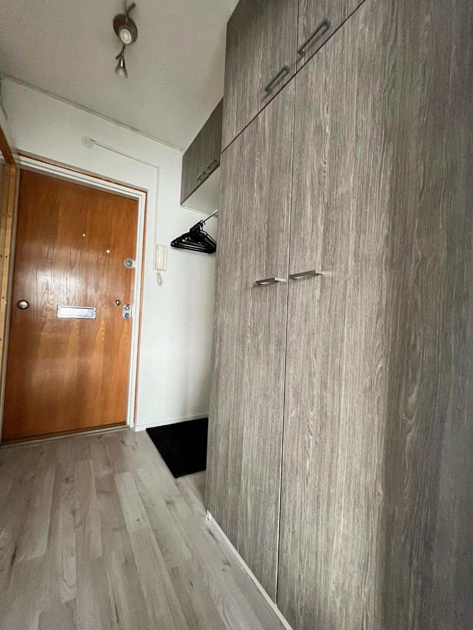 Polar apartment