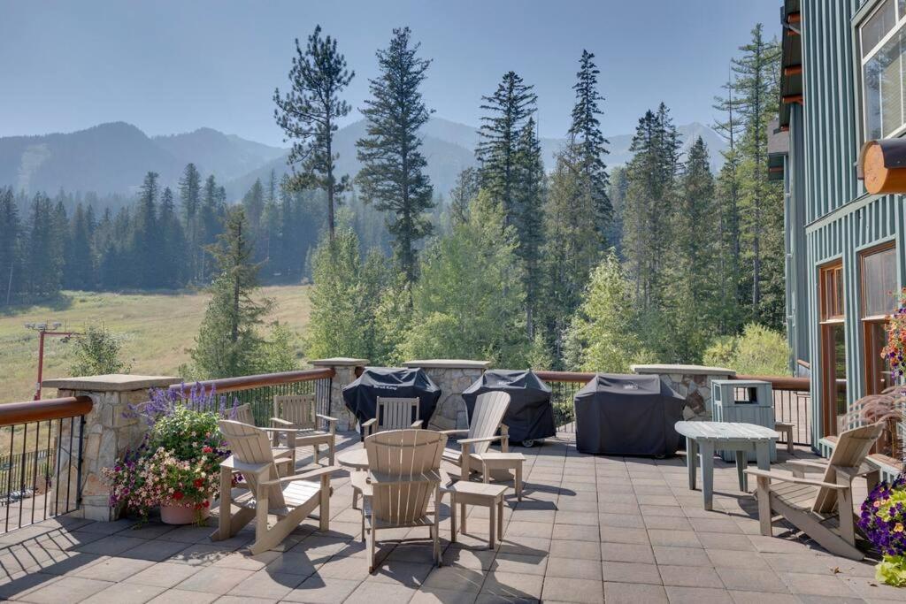 Snow Creek Lodge by StayIn