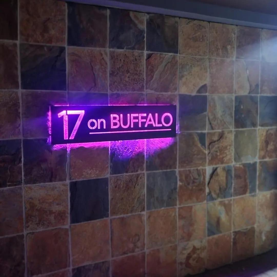 17 On Buffalo
