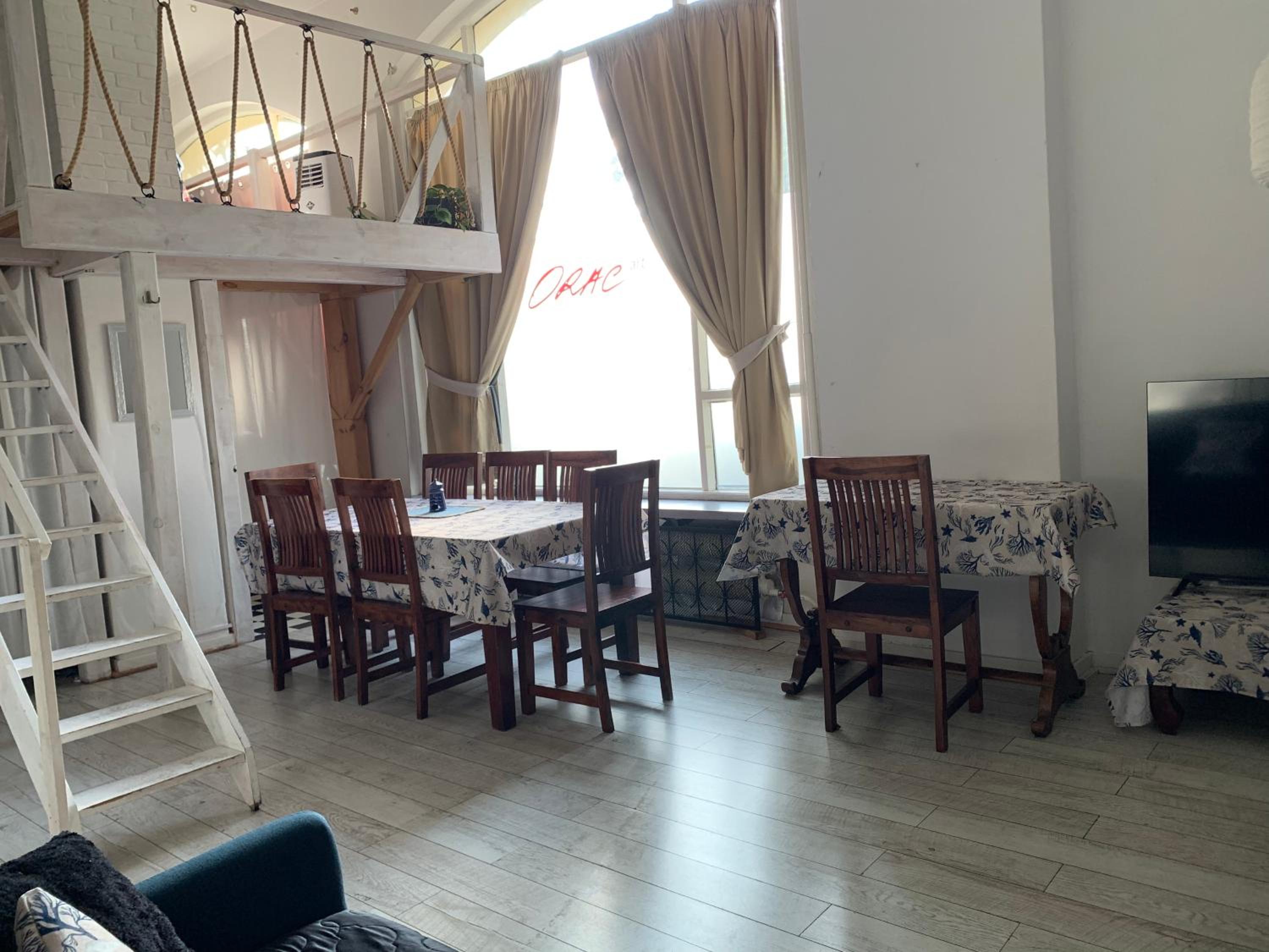 Amazing Art Loft / City Centrum/ Free Parking
