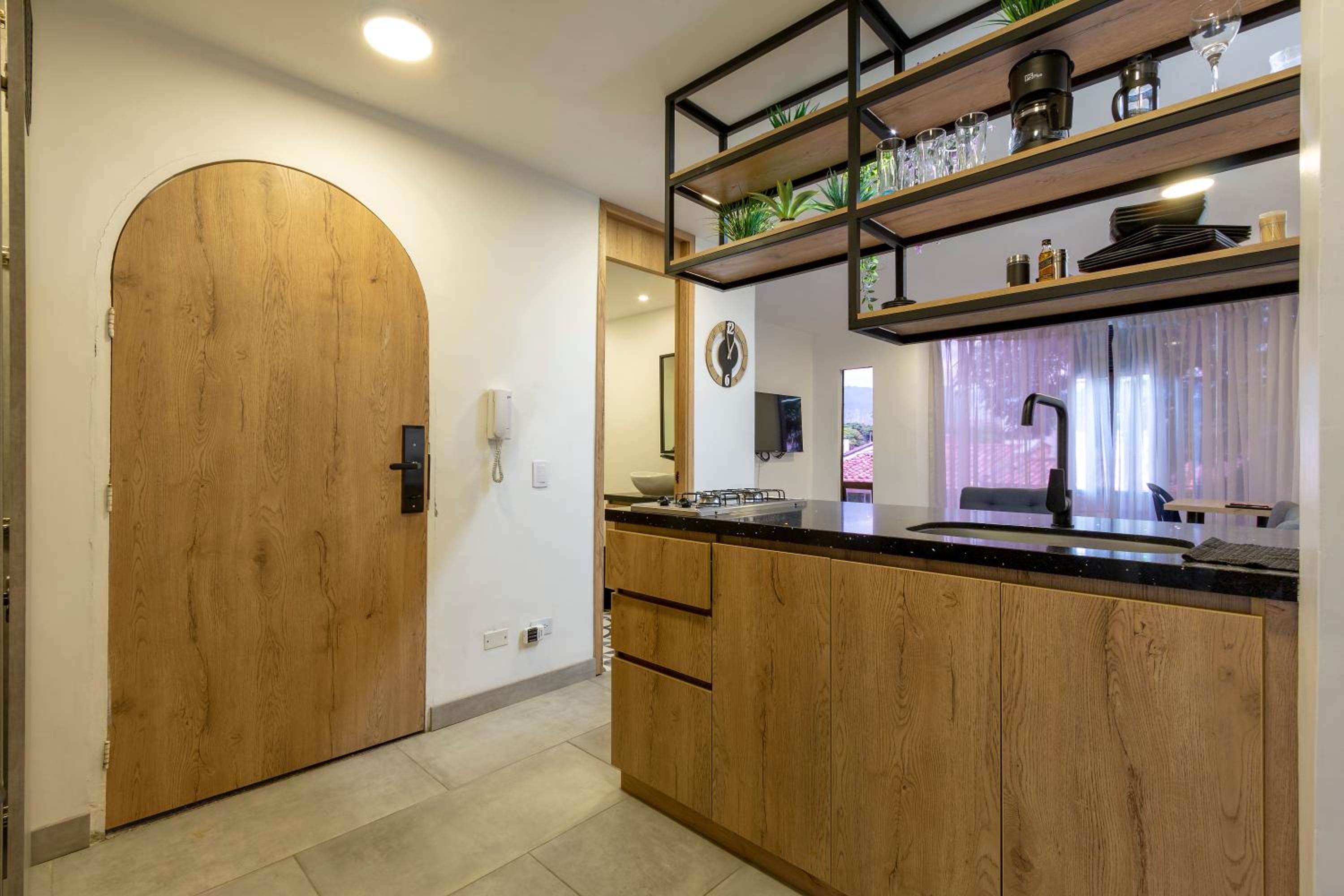 Elegante Apto completo cerca al Metro Viajero