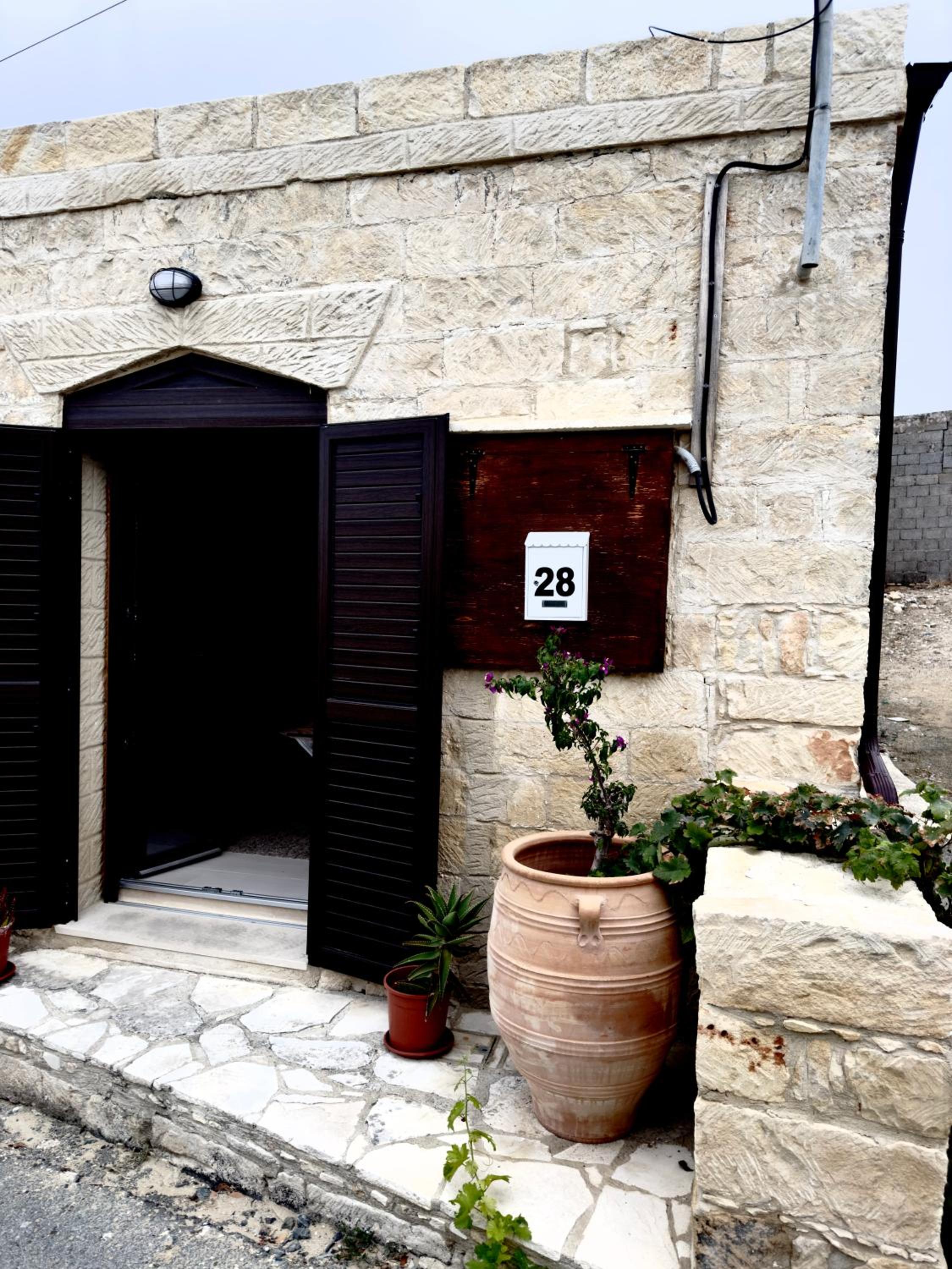 Hotel Cosy Piano village cottage in Pachna - Image 1