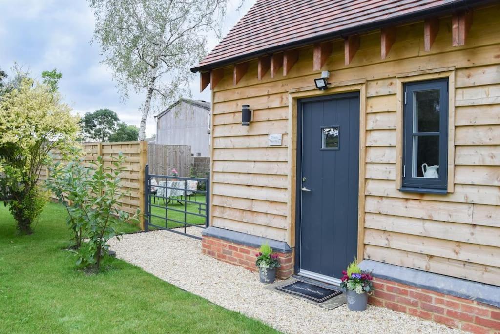 Nr Bicester Village 5 Star Luxury on farm view 3