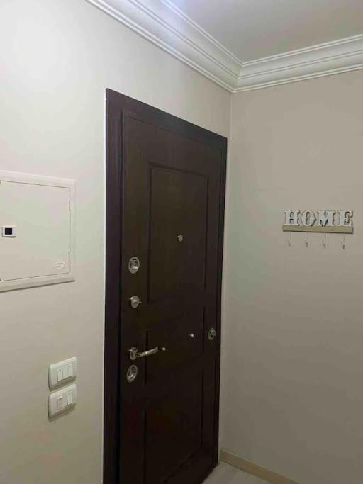 Ultra modern & super cozy apartment wz a private garden view 2