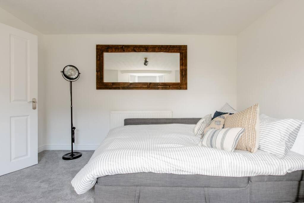 Herne Bay Hideaway with private garden view 4