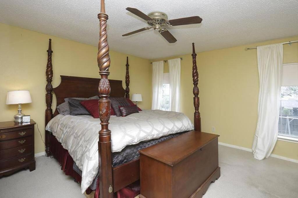 3 bedroom home- Cypress, Luxury Beds view 2