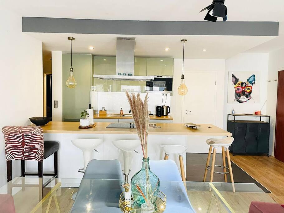 Luxury 2 bedrooms with Parking&Balcony-22 view 4