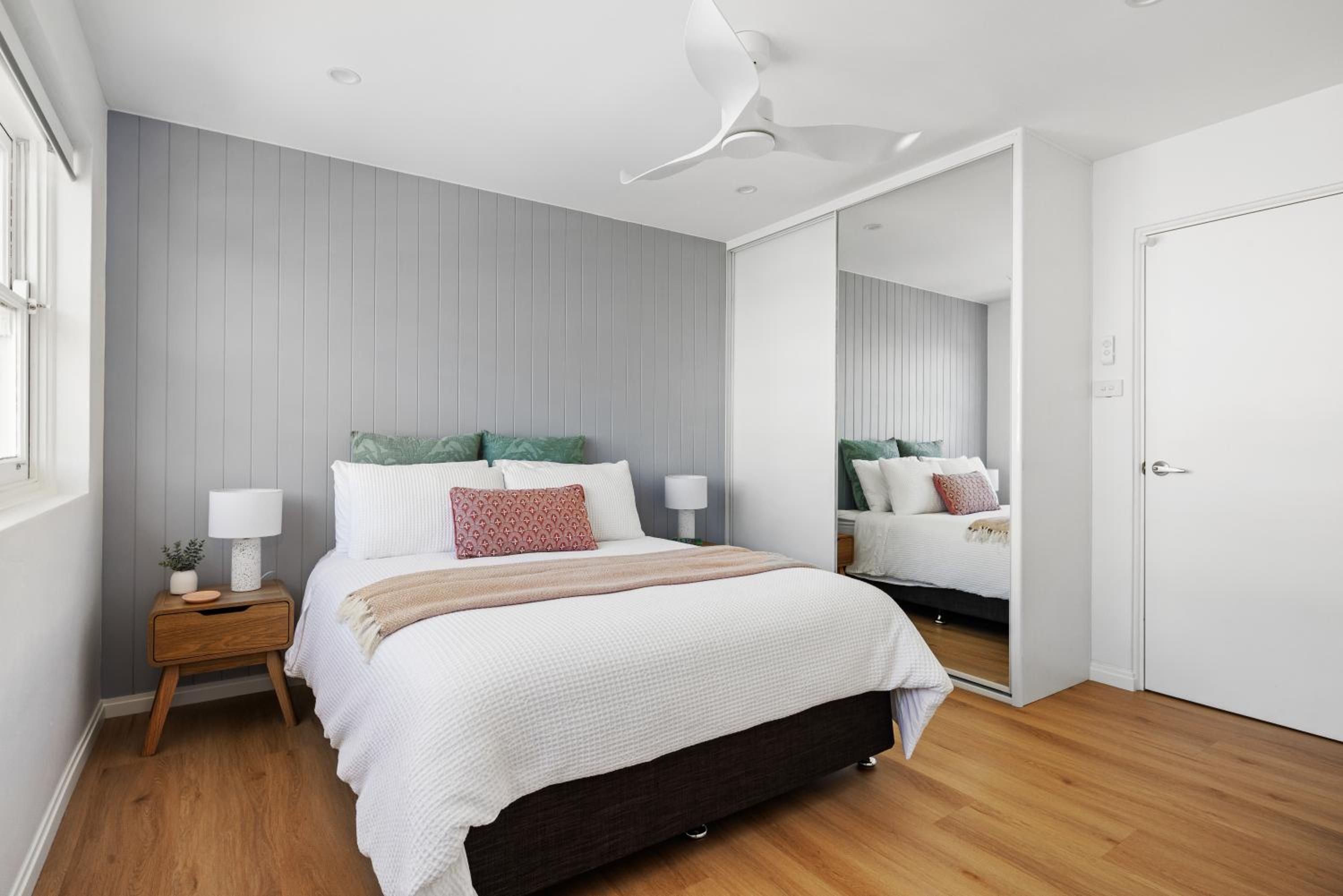 Coogee Ocean View - Deluxe one bedroom apartment