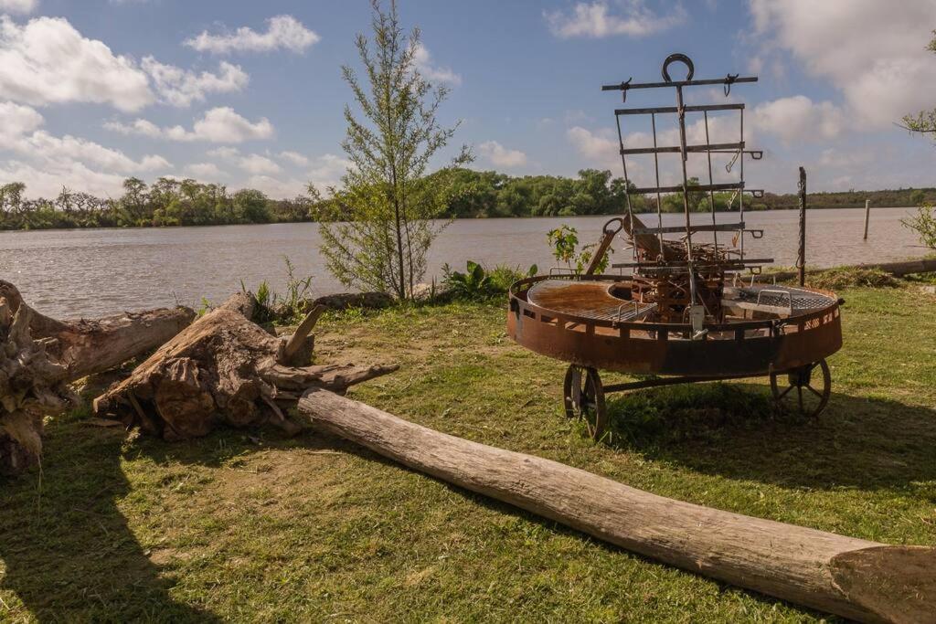 Casa de lujo en el Rio Delta.