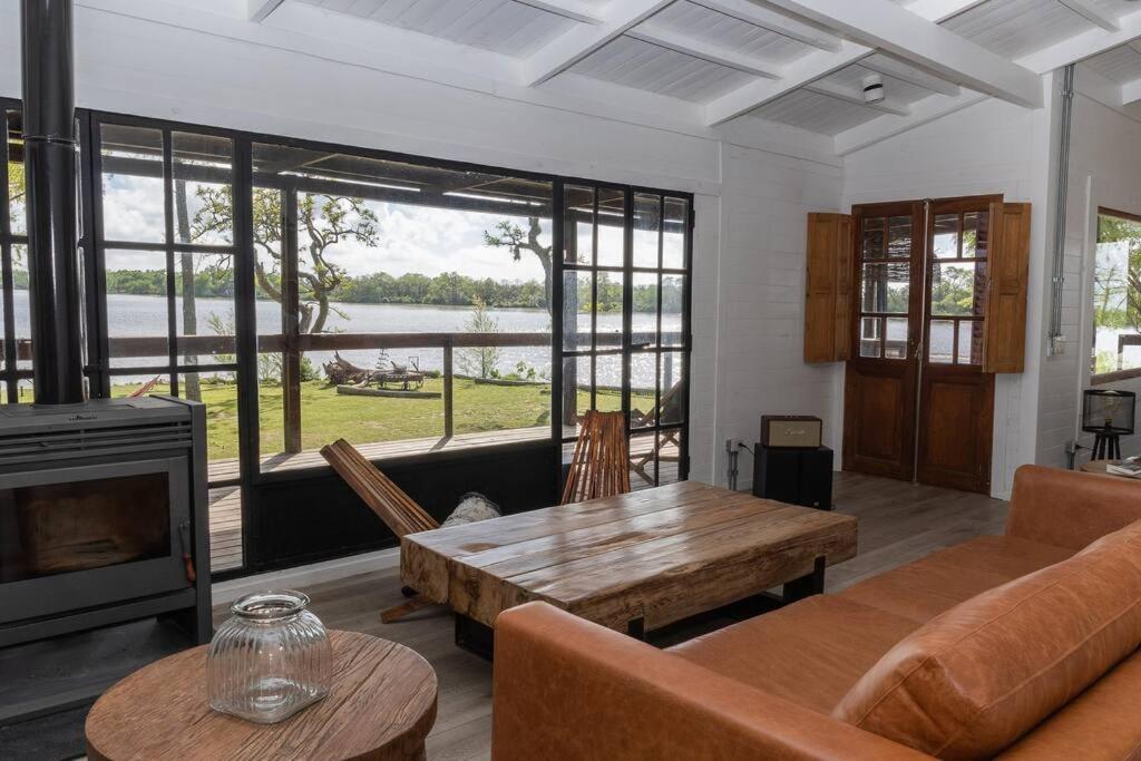 Casa de lujo en el Rio Delta.