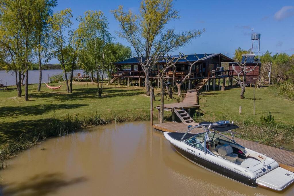 Casa de lujo en el Rio Delta.