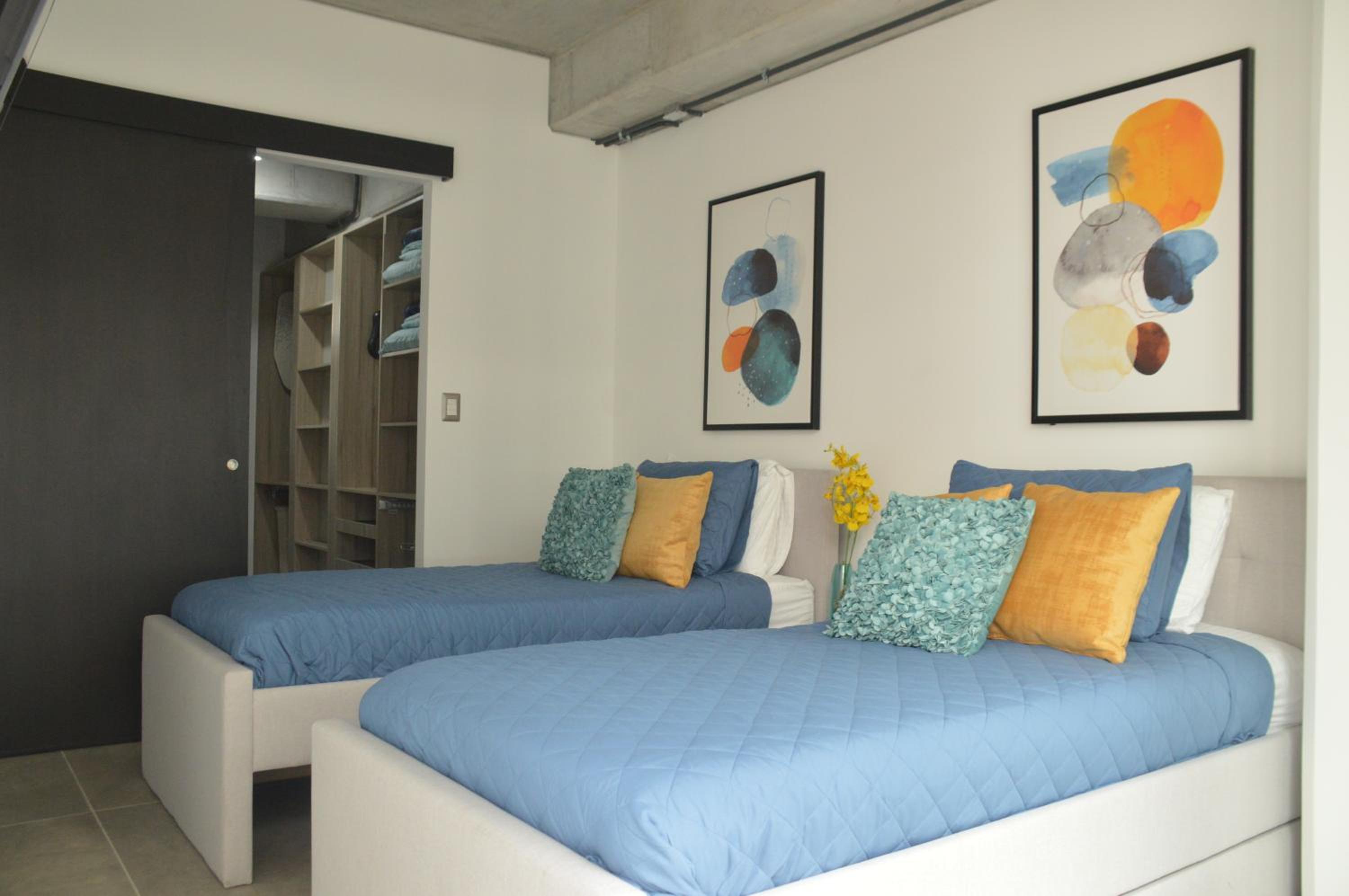 Cozy Stays Cayala Apartments (401) view 4