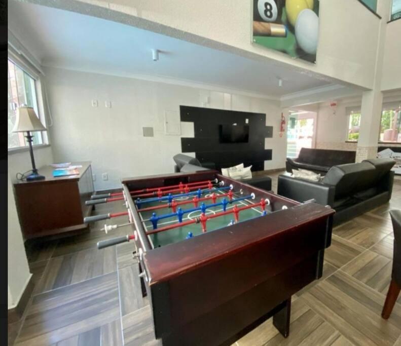 Apartamentos com piscinas na praia de Bombas