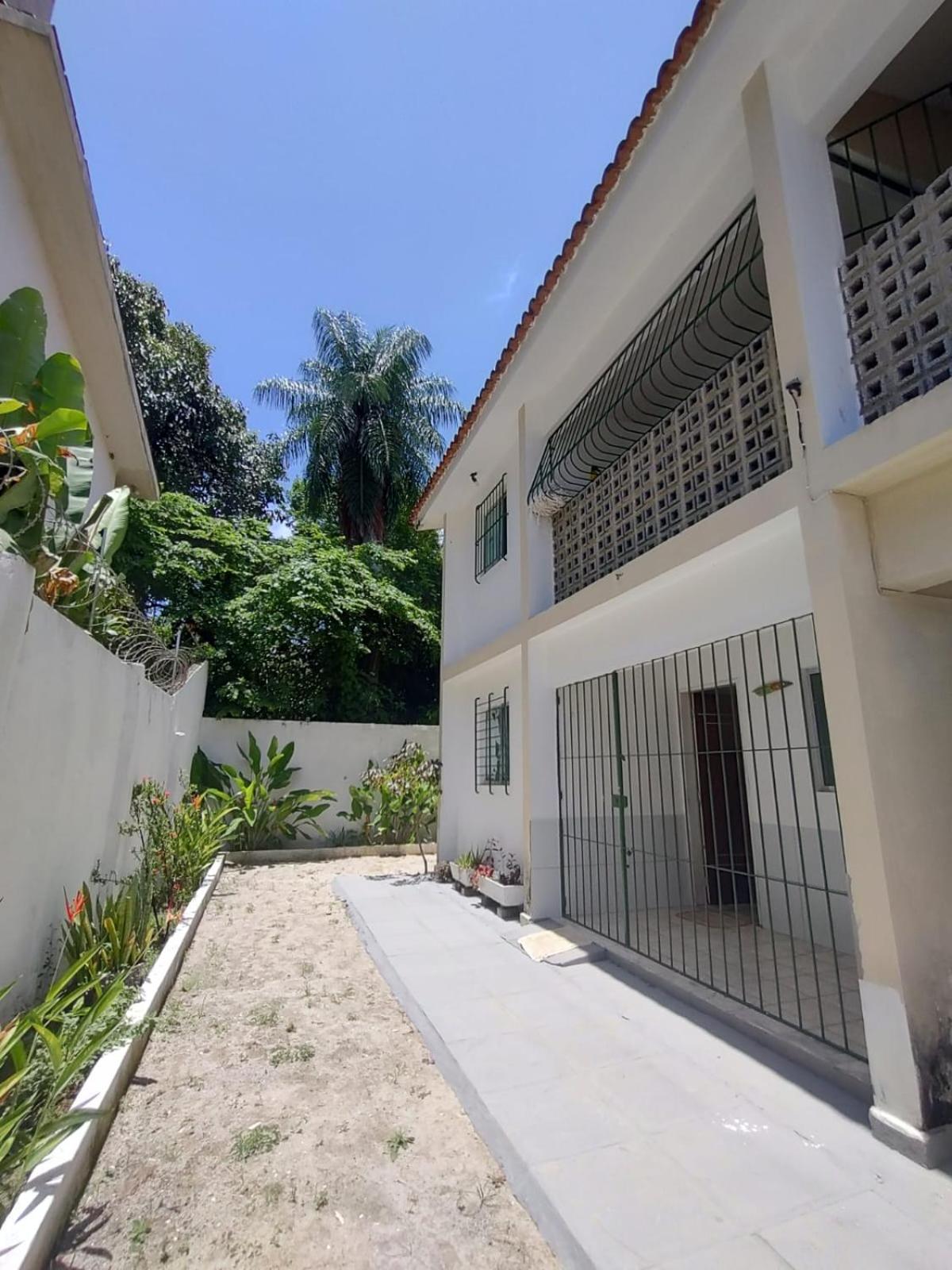 Casa de Praia Maria Farinha beach
