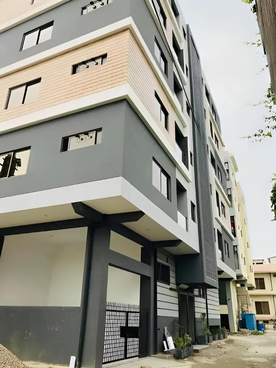 2 Bedrooms Deluxe Family Apartment Islamabad-HS Apartments view 5