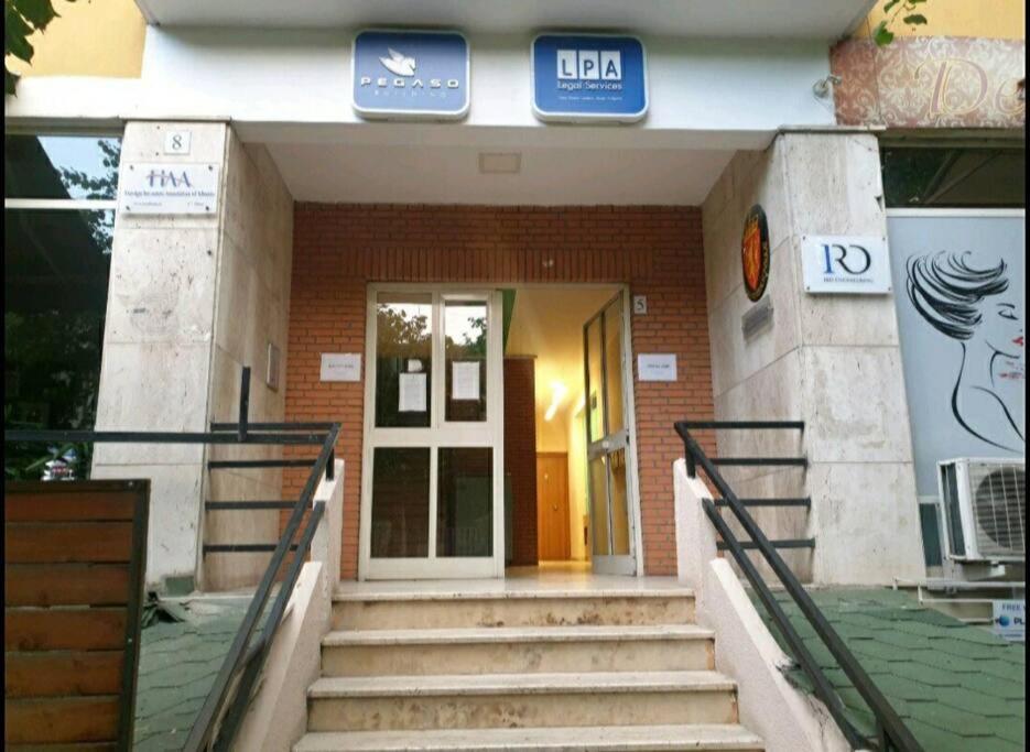 Lovely 2-bedroom rental apartment in Tirana center