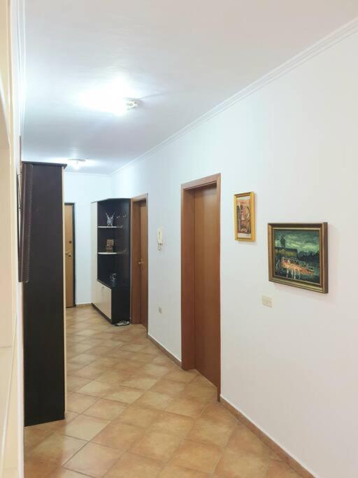 Lovely 2-bedroom rental apartment in Tirana center