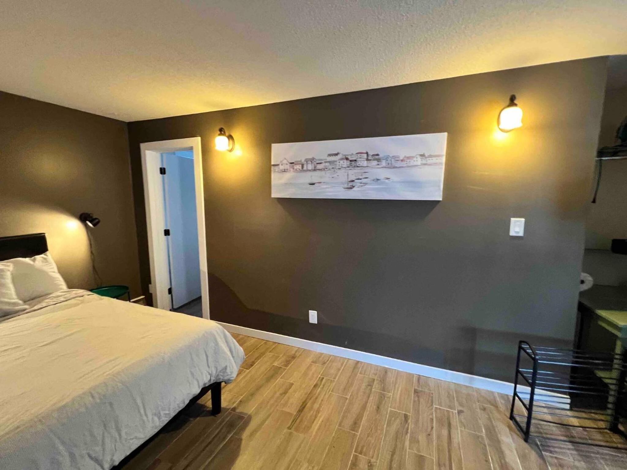 One Bedroom Condo Near Whyte Ave