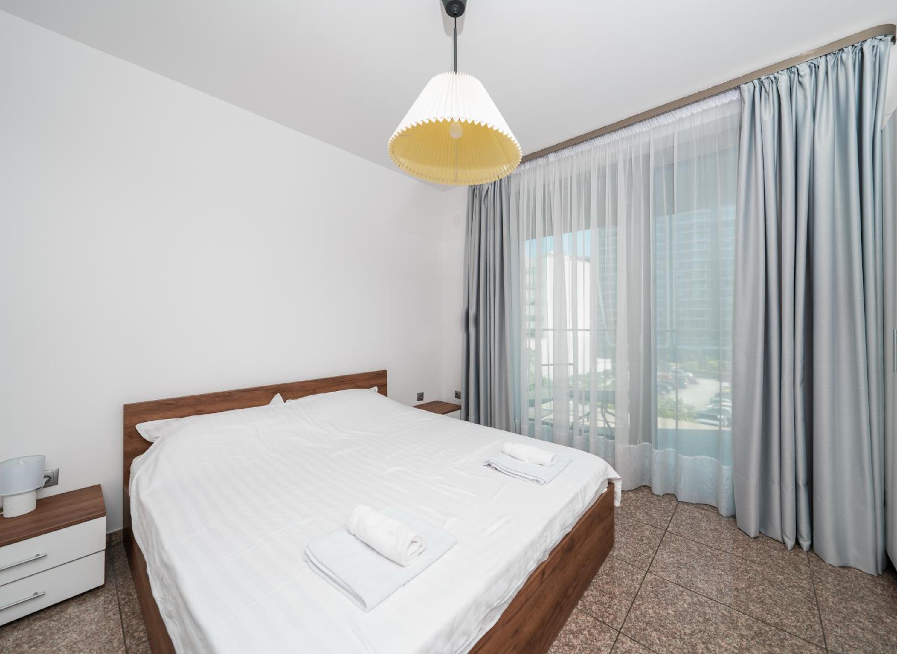 Vertigo Modern 2-Bedroom Apartment with Parking & Vitosha View