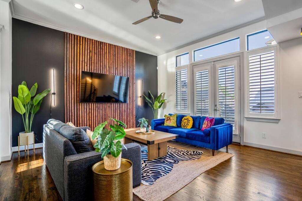 Urban Jungle Retreat in the HTX Skyline