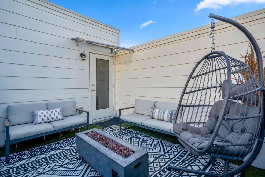 Urban Jungle Retreat in the HTX Skyline