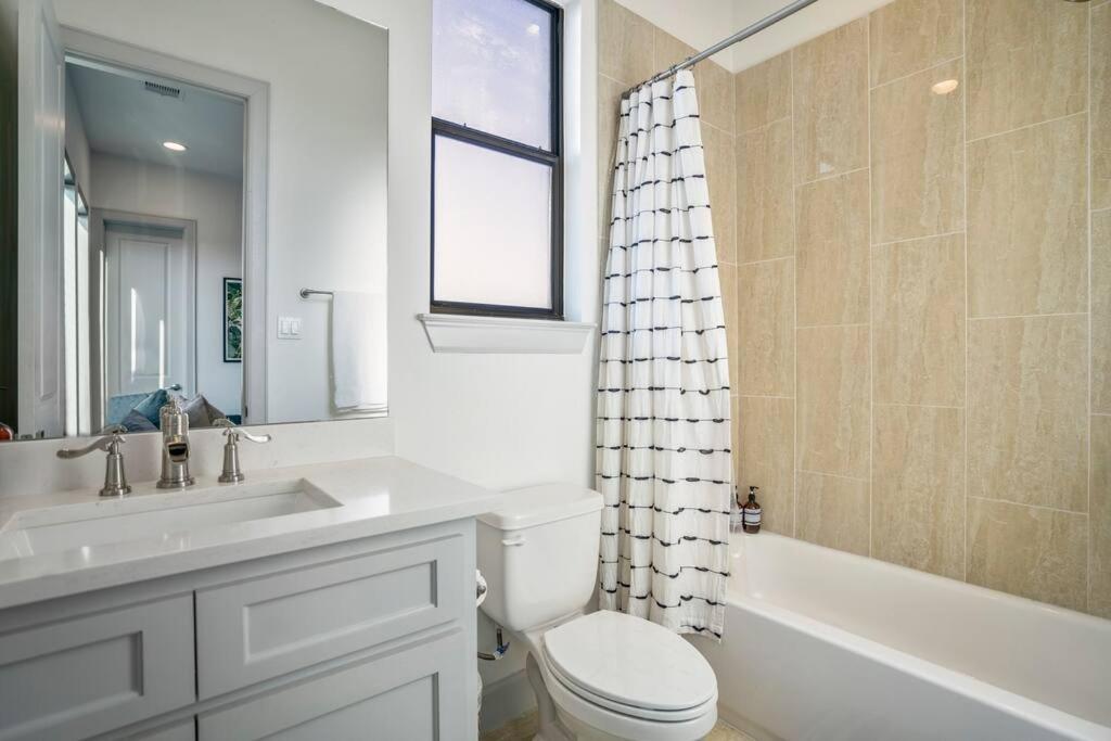 Urban Jungle Retreat in the HTX Skyline