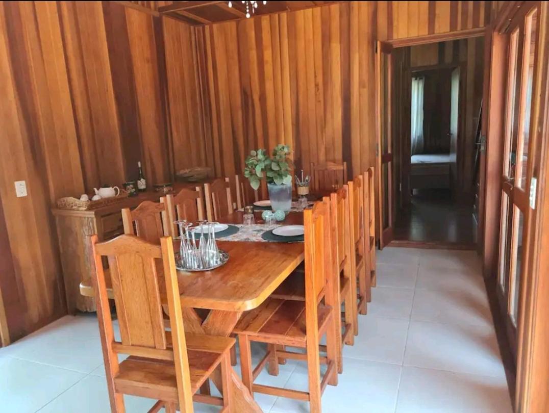 Casa Grande de praia em condomínio fechado na Lagoinha Ubatuba