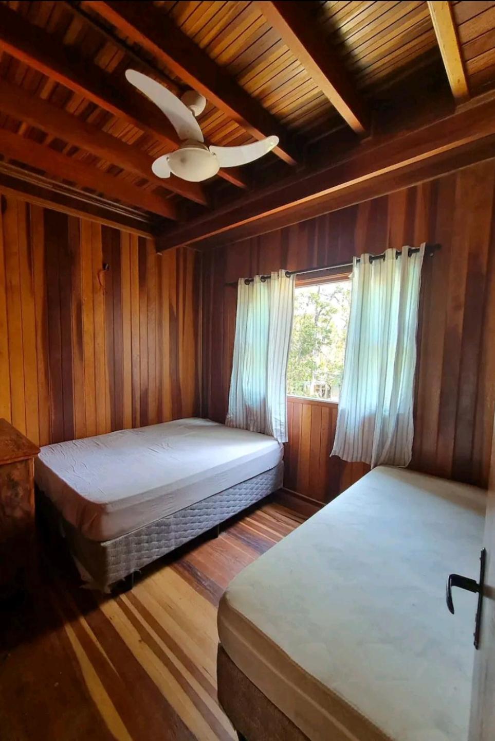Casa Grande de praia em condomínio fechado na Lagoinha Ubatuba