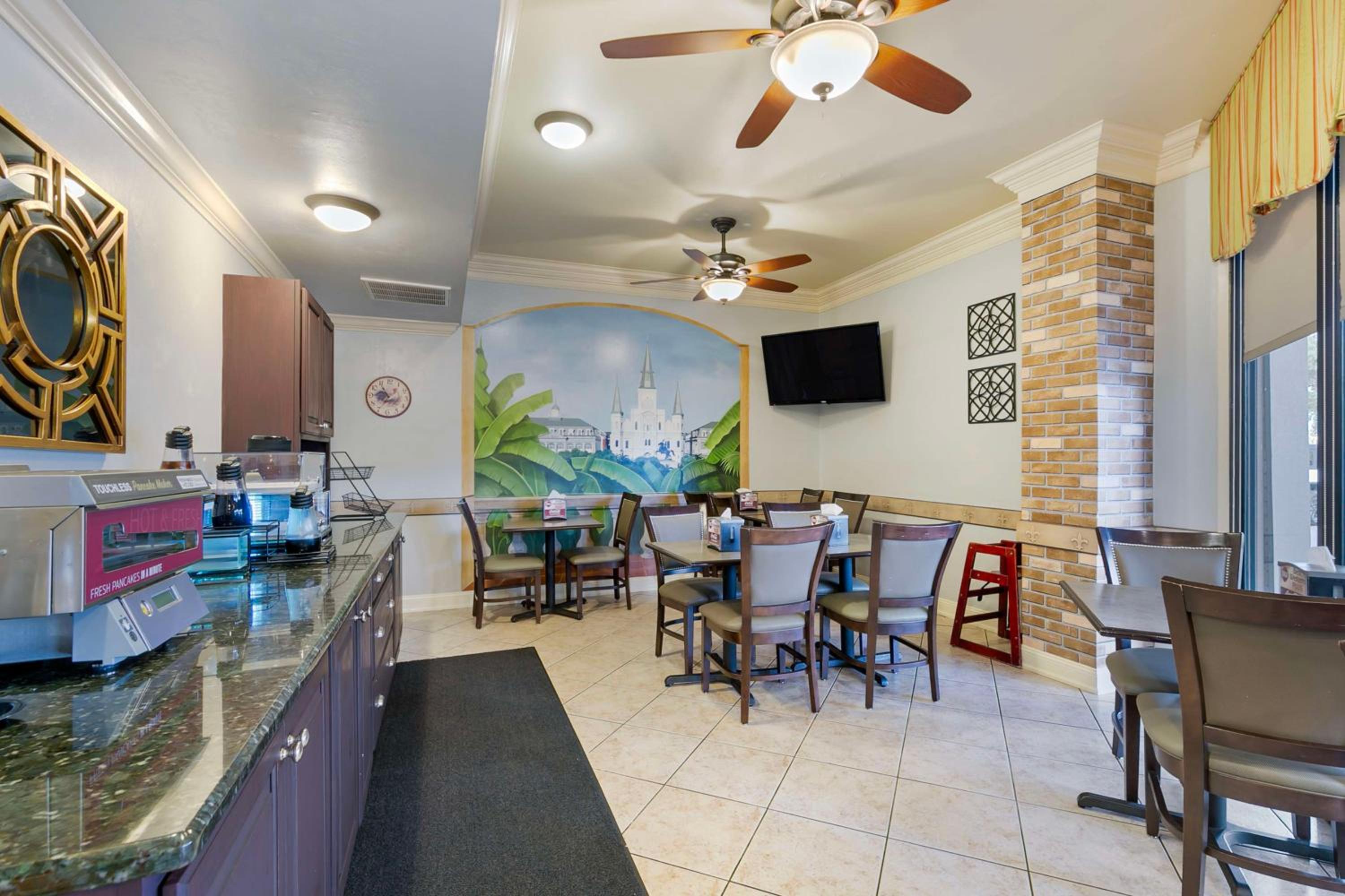 Best Western Plus Westbank - Property Image 48